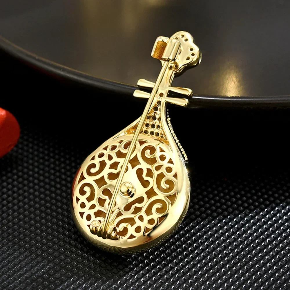 Vintage Brooch for Women Pipa Musical Instrument Brooches Light Luxury Rhinestone Zircon Inlaid Women's Coat Lapel Pins Gifts