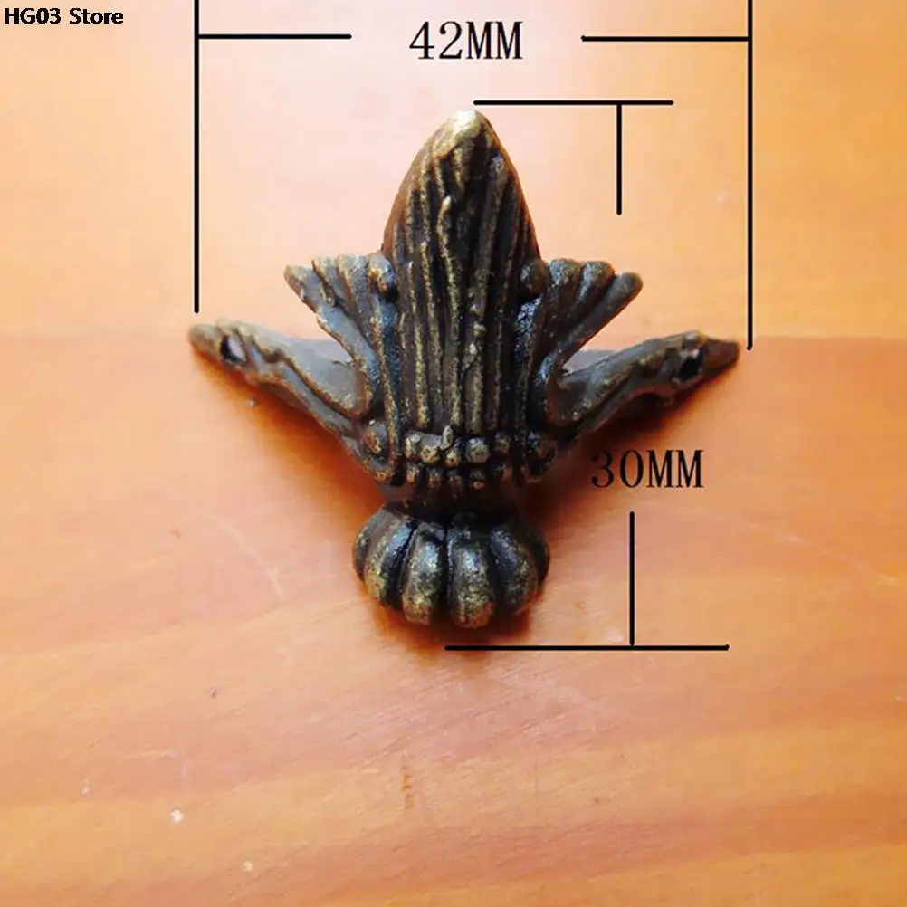 4PCS 42x30mm Antique Wood Box Feet Leg Corner Protector Triangle Rattan Carved Decorative Bracket for Furniture Hardware furniture hardware angled furniture hardware furniture corner protector wood box feet protector metal decorative protectors