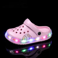 Sandales légères pour filles, chaussures de plage d'été pour enfants, imprimées de dessins animés roses, antidérapantes, Design classique, sabots décontractés pour enfants 1
