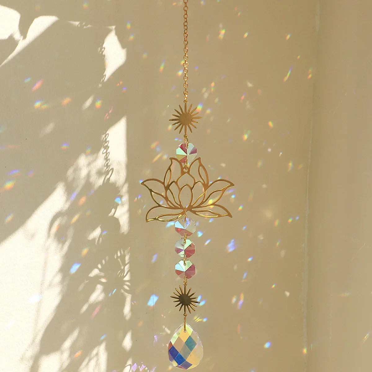 1pc Sun Catcher Crystal Lotus Hanging Pendant Colored Glass Sun Catcher Outdoor Rainbow Manufacturing Prism Garden Decoration