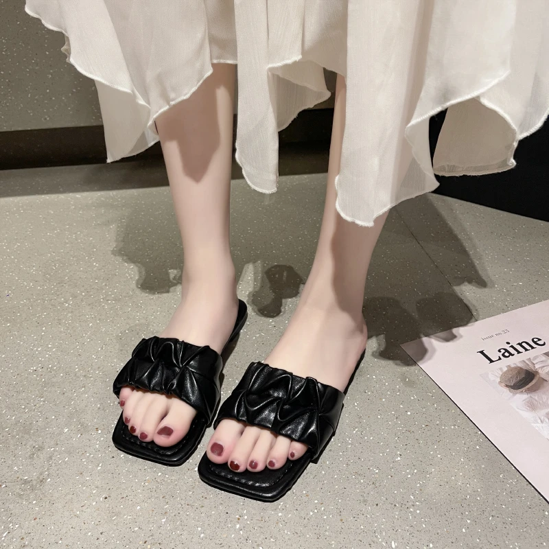 

Pleated Summer Slippers Women With Low Heels 2023 New Trend Korean Heeled Slippers Women Sandals Outdoor Ladies Elegant Shoe