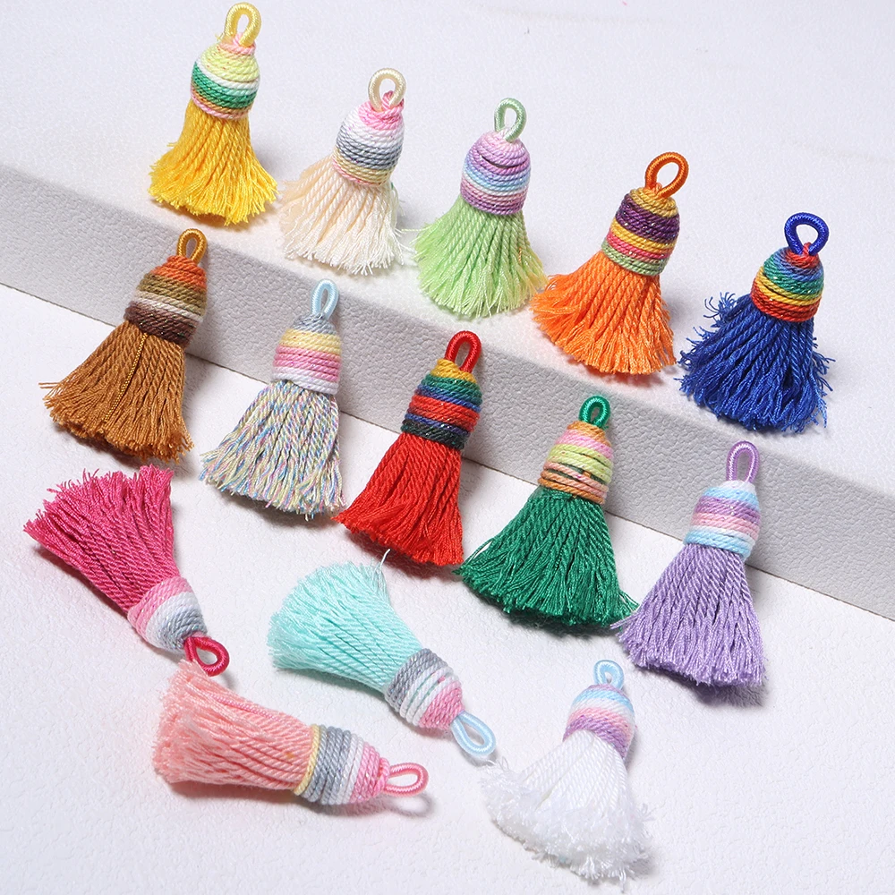 4개/세트 4cm 실크 태슬 면사 수직 짧은 태슬 장식 공예품 열쇠고리 DIY 바느질 커튼 용품 액세서리