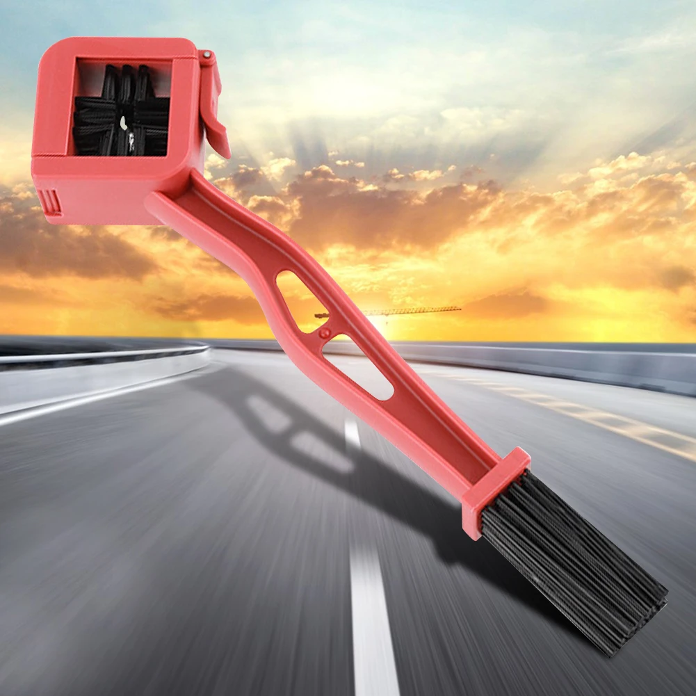 Brush Scrubber Motorcycle Cleaning Brush Motorcycle Chain Maintenance Cleaning Brush Bicycle Chain Washer for Road Mountain Bike