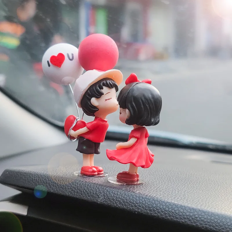 

Anime Couples For Car Ornament Model Cute Kiss Balloon Figure Auto Interior Decoration Pink Dashboard Figurine Accessories Gifts