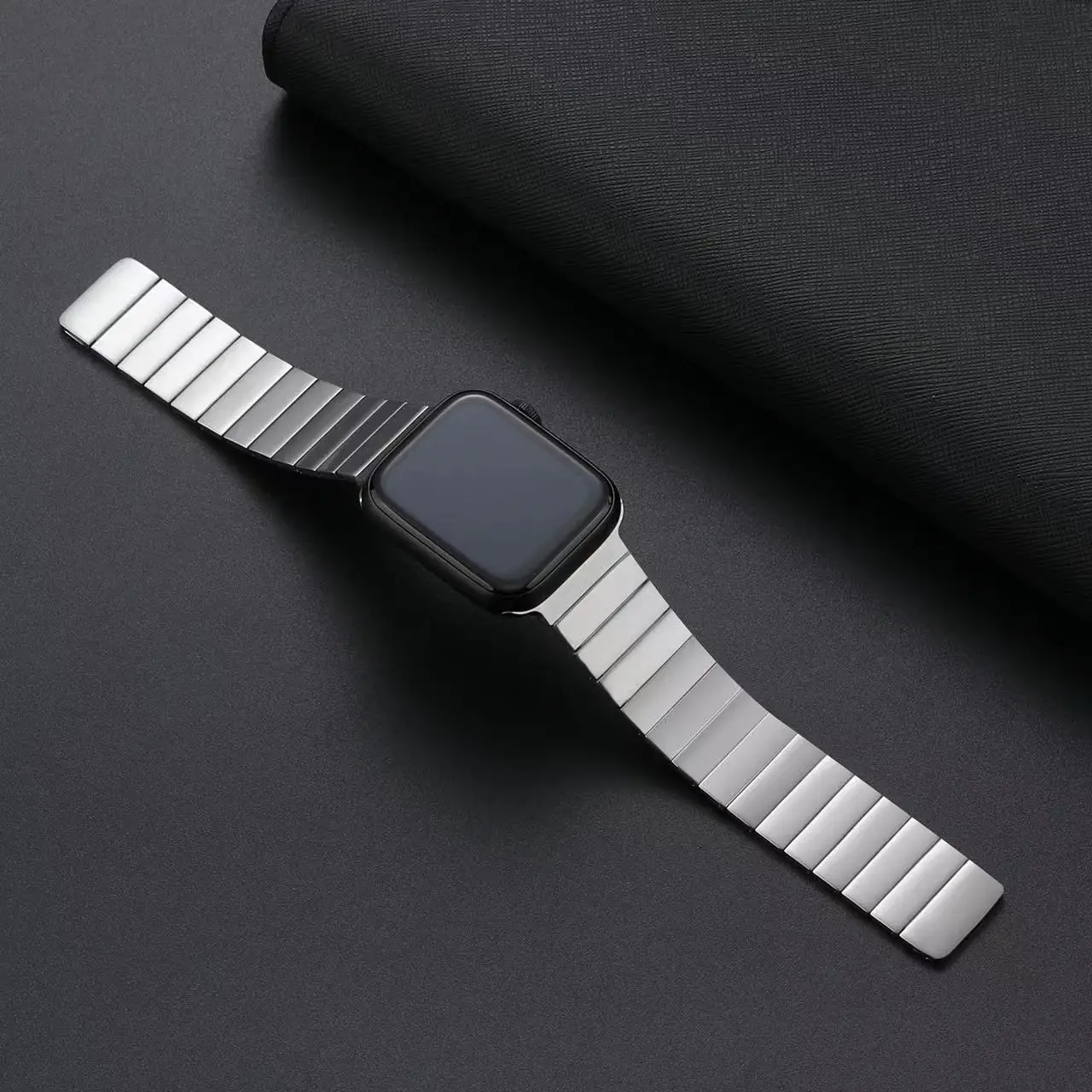 Metal Link Bracelet For Apple Watch 45mm 44mm 42mm 41mm 40mm Stainless Steel Magnetic Loop Belt For iWatch Ultra 8 7 6 5 4 3 SE