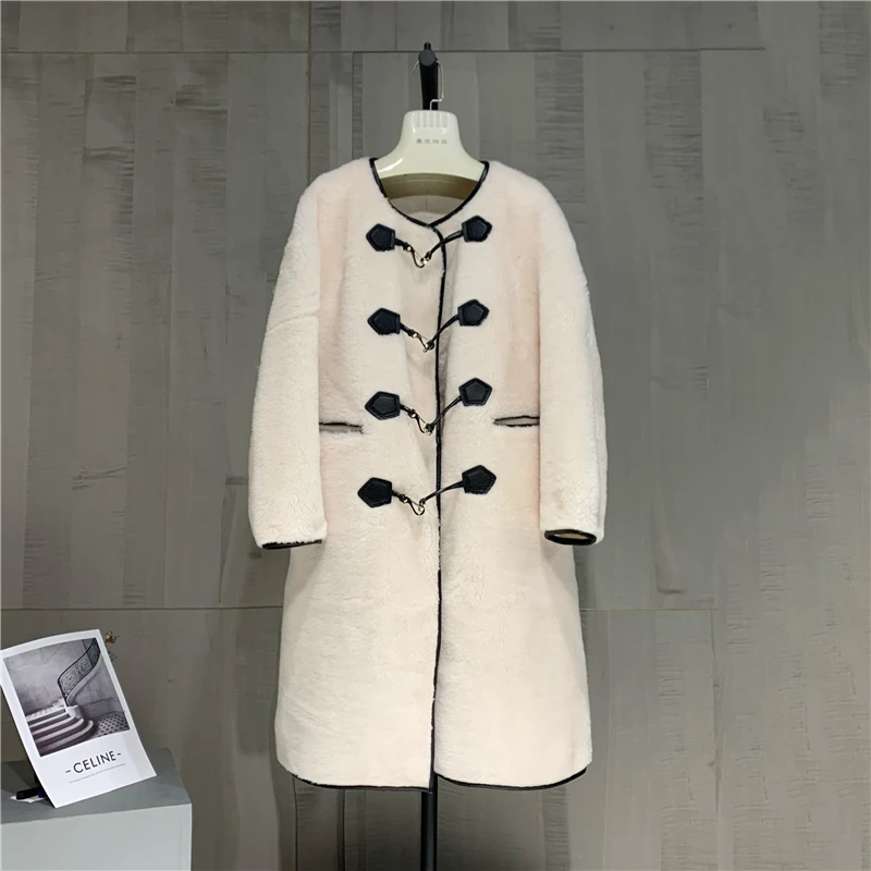 

Round Neck Long Cow Horn Buckle Sheep Sheared Fur Coat Women Lamb Fur One Young Fashion Coat Thickened Winter