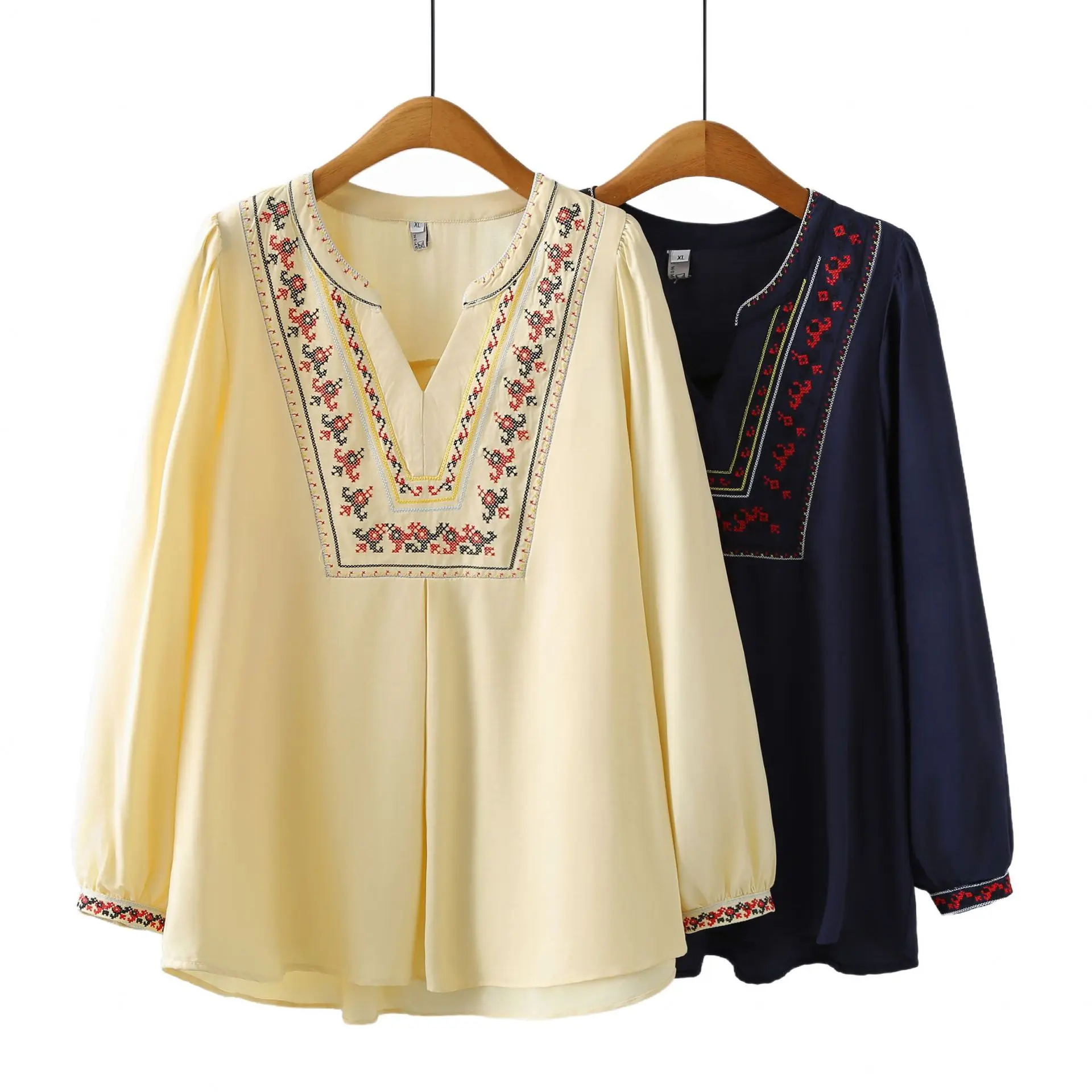 Fashion Plus Size Women's Blouses Autumn New Style Retro V-neck Embroidered Shirt Ethnic Style Top 2583