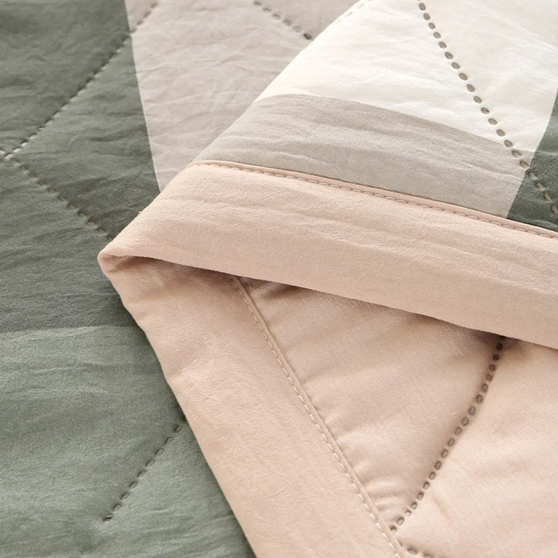 A solid color spring/summer washed quilted blanket bed cover double quilted 150180200 single and double couple bed queen summer summer quilt summer quilt set bed comforter