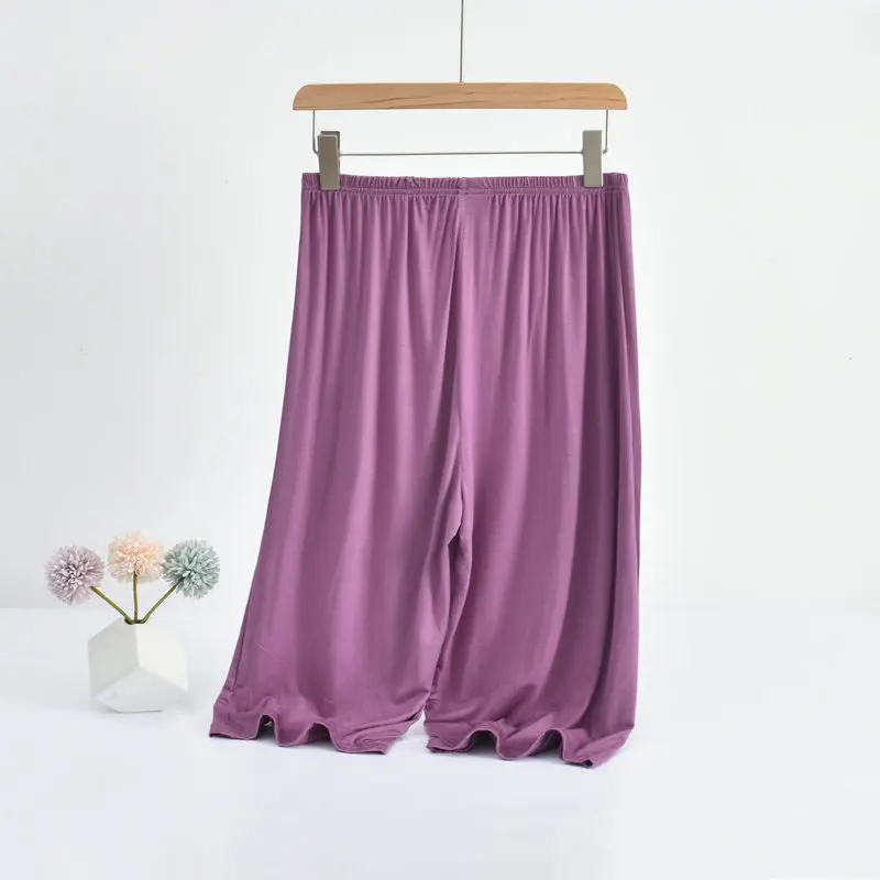 Plus size Mid-Calf Loose Fit Comfortable Pant photo