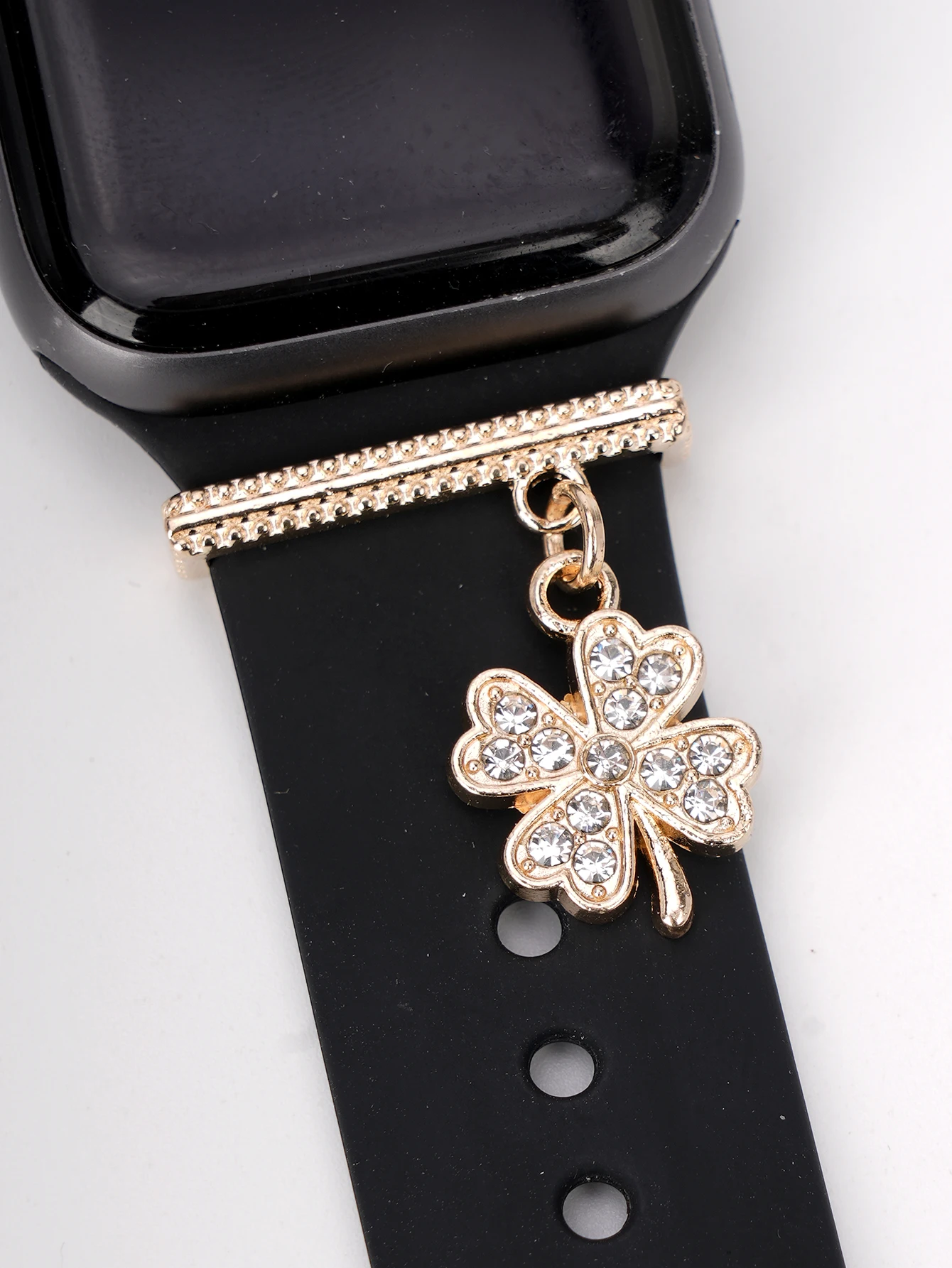 White Rhinestone Four-leaf Clover Charm Strap Decorative Ring for Apple Watch Silicone Strap Decorative Jewelry Accessories
