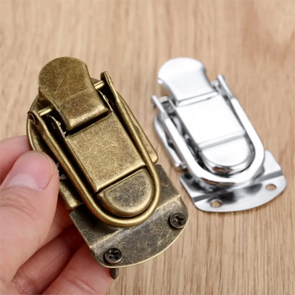 DRELD 1Pc 67*34m Vintage Metal Lock Chest Box Gift Box Suitcase Case Buckles Toggle Hasp Latch Catch Clasp Furniture Hardware