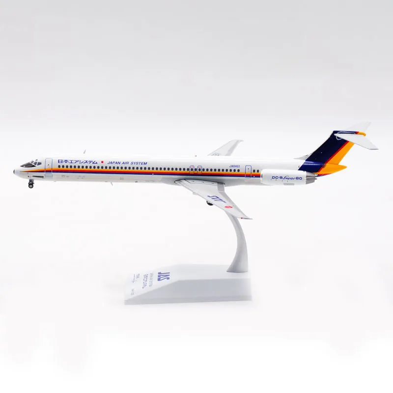

A Japan Airlines MD-81 Civil Aviation Airliner Alloy & Plastic Model 1:200 Scale Diecast Toy Gift Collection Simulation Display