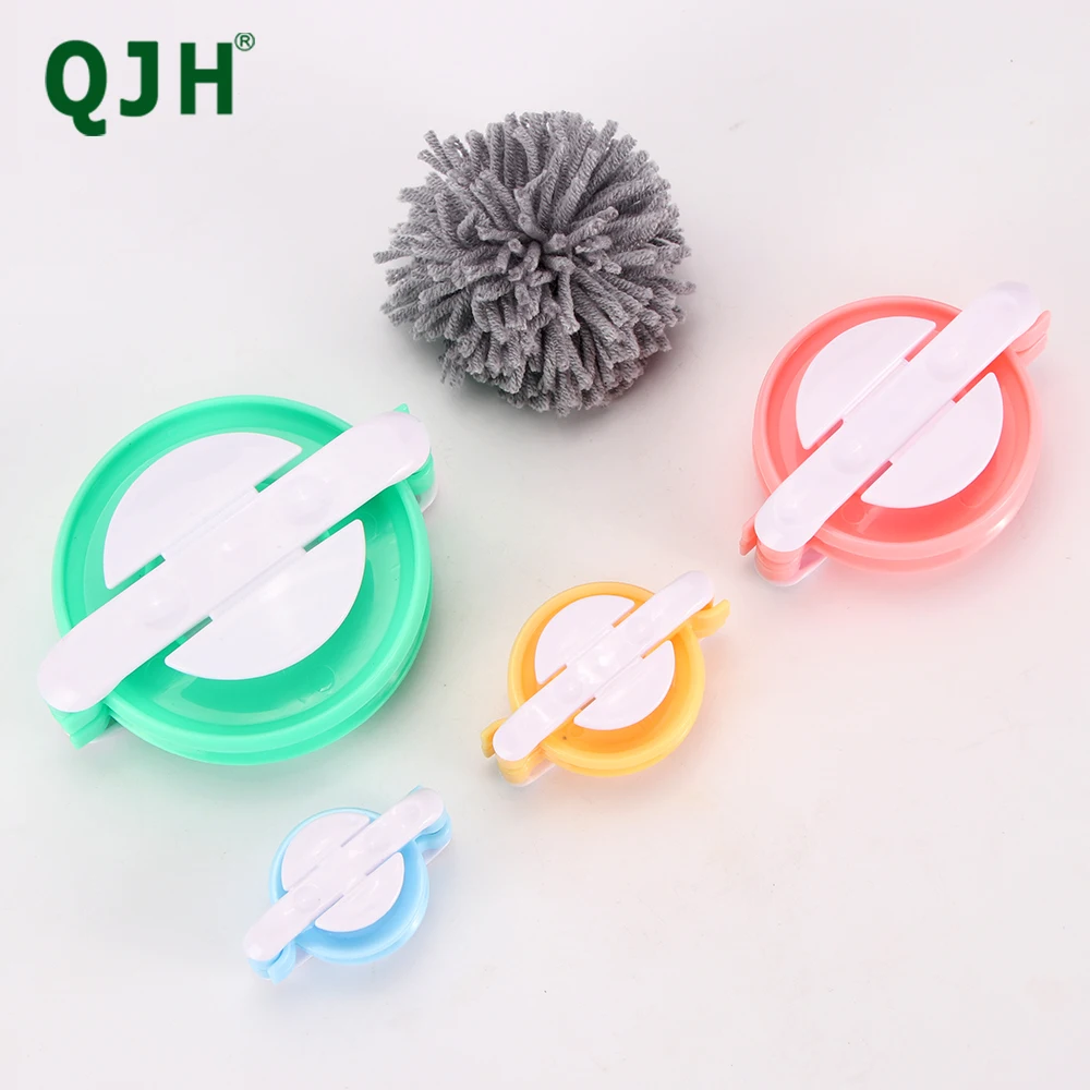 4 Size Pompom Makers Tool Set for DIY Wool Yarn Knitting Craft Project with  Cutter Scissors Fluff Ball Weaver Needle Craft - AliExpress