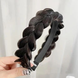 Chic French Braided Hairband for Women - Perfect for Elegant Events (Black)