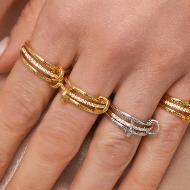 Bague ronde empilée à trois couches en acier inoxydable plaqué or pour femmes, ensemble de bagues entrelacées sans ternissement, bijoux tendance, cadeau