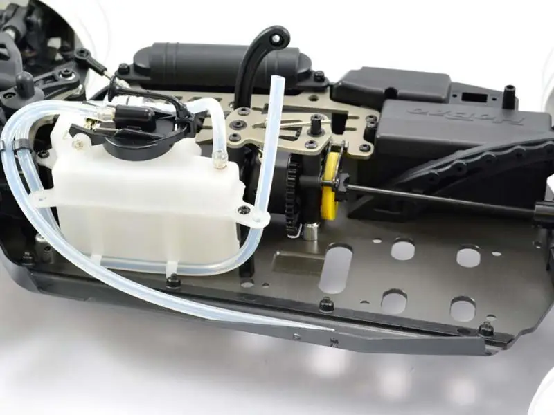 早い者勝ち!!HOBAOエンジンラジコン！本体のみ！ 早い者勝ち!!HOBAOエンジンラジコン！本体のみ！