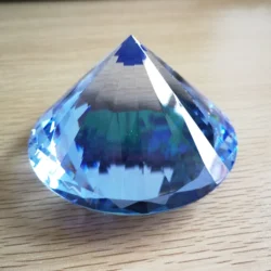 Vibrant Crystal Diamond Paperweight and Ornament Gift - 80mm 1pc (Lt. Blue)