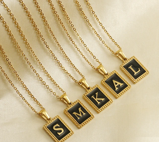 Choose your Initial Necklace in 14K Gold | Las Villas Jewelry