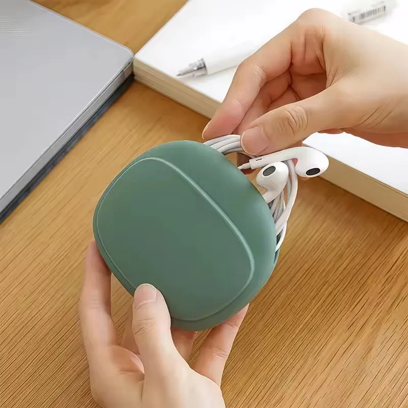 Universal Earphone and Accessory Organizer Set