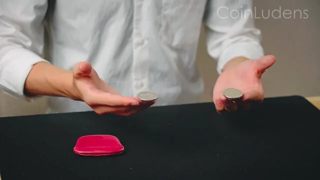 

2022 Purse Wild Coins by Coinludens -Magic tricks