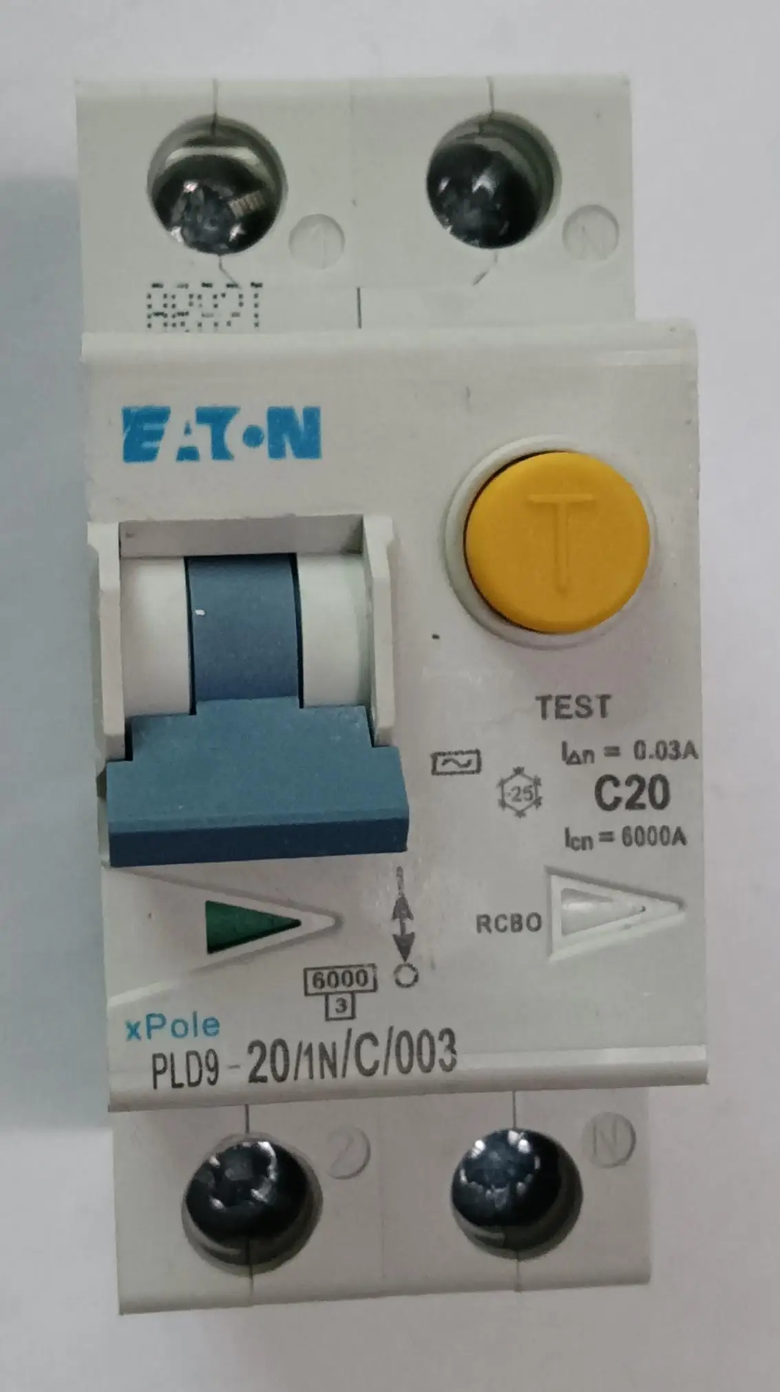 

New original EATON leakage protection Circuit breaker PLD9-20/1N/C/003
