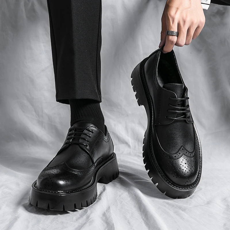 British Style Brogue Shoes for Men Business Casual Fashion Commute Thick Sole Leather Shoes Male Platform Wedding Dress