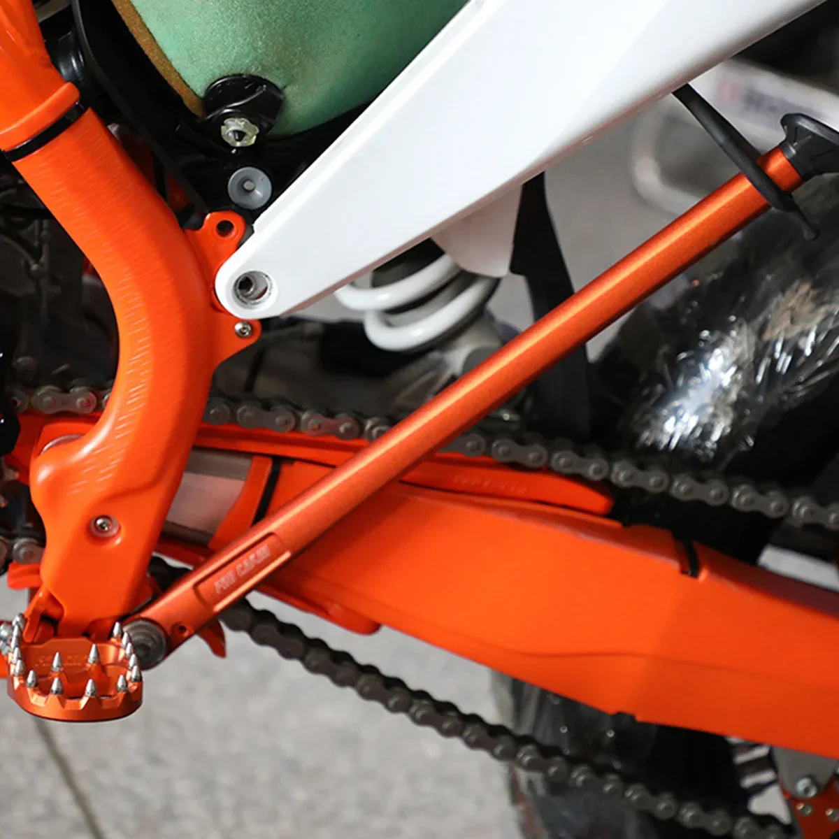 Für Husqvarna FE TE FX TX KTM SX SXF EXC EXCF XC XCF XCW XCFW 2008-2023 Motocross Dirt Bike Kickstand Seitenständer Federn Kit – Detail 12