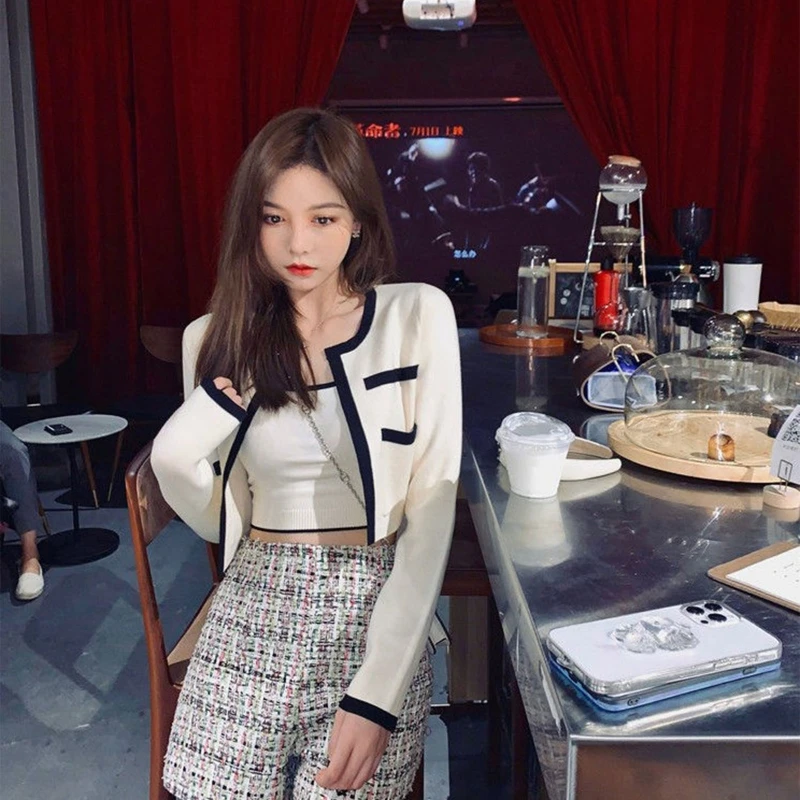 Women Autumn 2 Piece Knitted Contrast Color Striped Outfits Long Sleeve Open Front Cropped Cardigan with Sleeveless 10CF