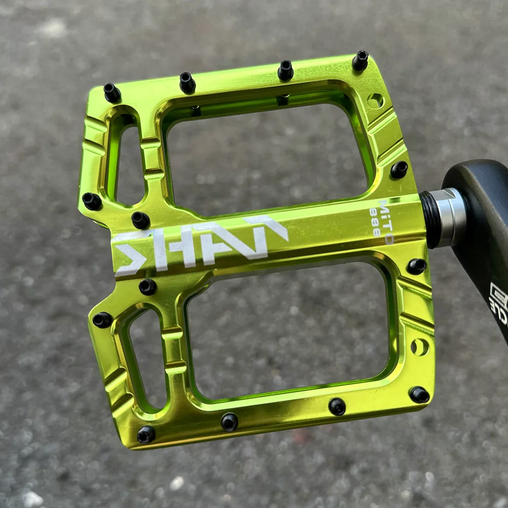 

Ultralight Grab Feet Mountain Bike Pedal Thickened Aluminum Alloy 3 Bearing Big Foot Wide Non-slip Off-road Mtb Bicycle Pedal