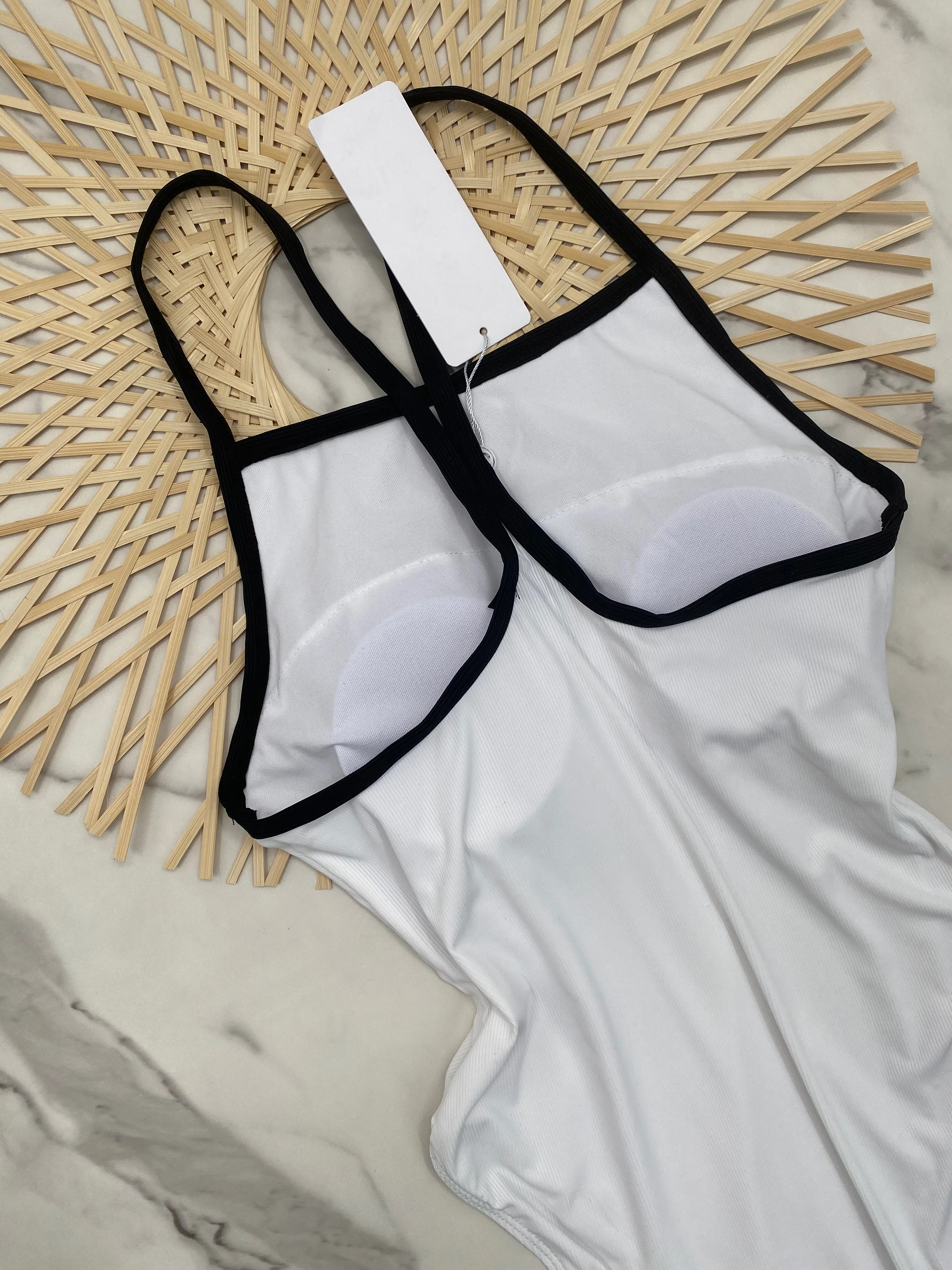 Belly-covering one-piece suspender black and white contrasting color slimming swimsuit