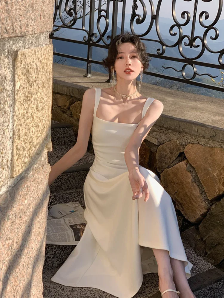 

2023 New Summer Midi Party Dresses Women Strap Beach Dress Black White Slim Vestidos Fashion Elegant Female Sleeveless Clothes