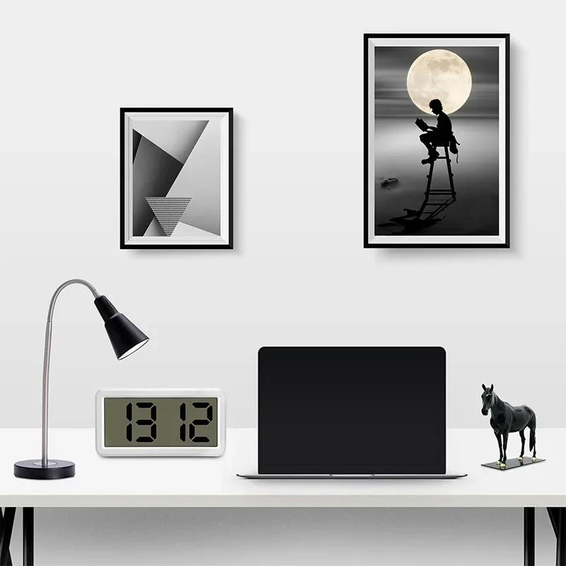 Sveglia Digitale LCD 2.7 Pollici Con Data E Luce Notturna | Orologio Da Scrivania Compatto Per Casa E Ufficio, Colore Random
