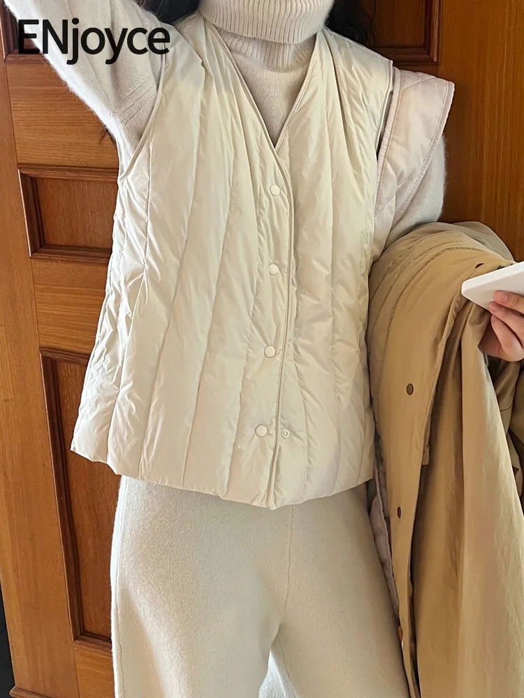 

ENjoyce 2023 Winter Women Vintage V-Neck Sleeveless White Duck Down Coats Korean Fashion Warm Vest Cardigan Waistcoat Jacket