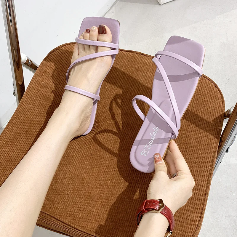 Summer Simple Sandals And Slippers Women's Flat Bottom Outers Wear Airy Styles One Word Thin Belt Casual Beach High-end Slippers