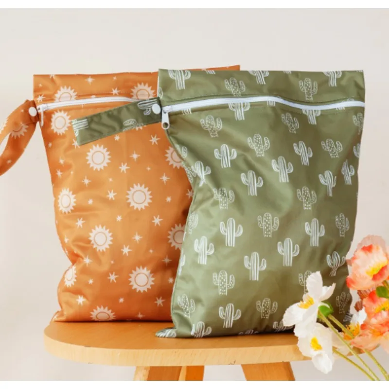 2 개/대 기저귀 기저귀를위한 재활용 PUL Wetbag 재사용 가능한 방수 기저귀 가방 26cm x 36cm