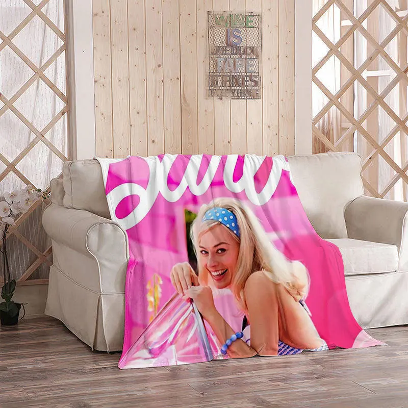

MINISO New Barbie Peripheral Two-dimensional Movie Girl Sweet Style Blanket Double-sided Flannel Blanket To Keep Warm