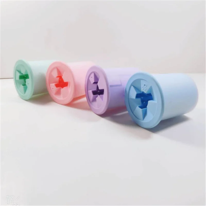 Description Picture 6 of itemPortable Dog Cat Dirty Paw Cleaner Cup Puppy Kitten Feet Washer Soft Silicone Pet Foot Wash Cup Foot Cleaning Bucket