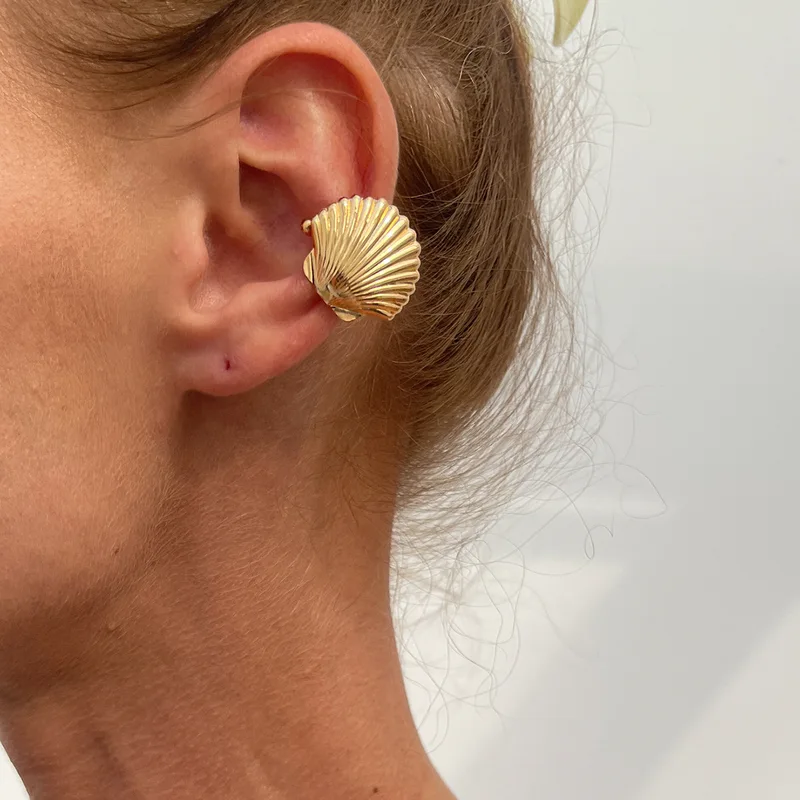 LATS Starfish Shell Flower Clip Earrings