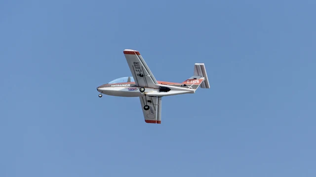 DANCING WINGS HOBBY　 Fantrainer E39 キット Dancing Wings Hobby E39 FanTrainer RC Foam Trainer 0.8M