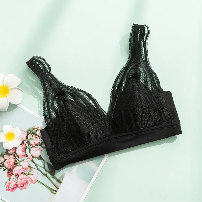 2023 Fashionable New French Silk Bra Without Steel Ring Lace Sexy Natural Mulberry Silk Underwear