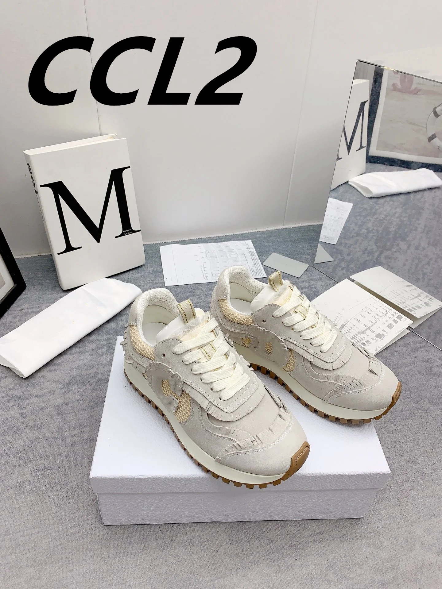 

24 years spring fashion new casual shoes, women's sneakers, sports style fusion design, suede cowhide production, size 35-45