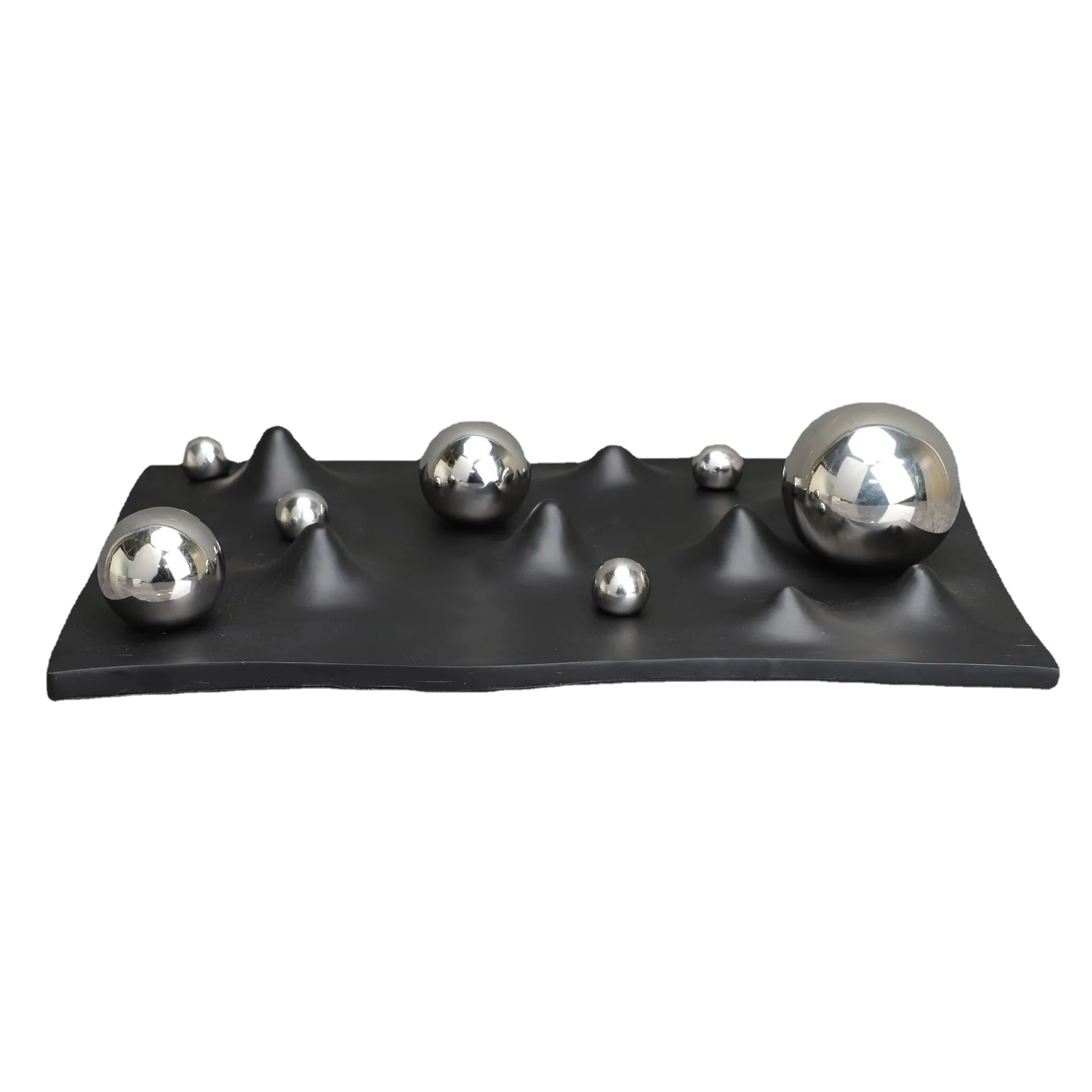 

Black And White Design Fire Mountain Shape Chess Board Desktop Home Ornaments