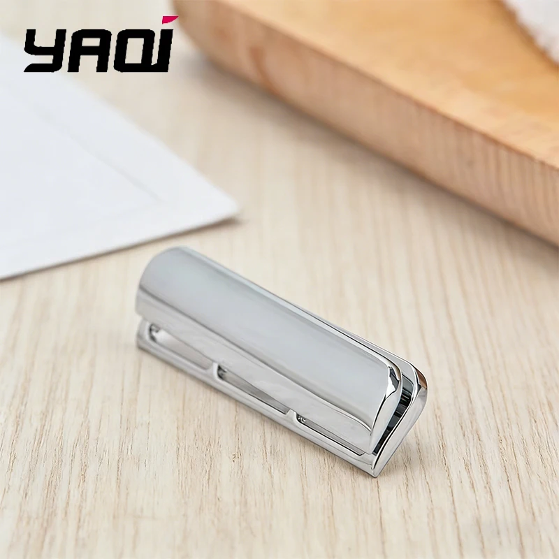 야키 엑스칼리버 싱글 엣지 안전 면도기 헤드 (남성용) 크롬 색상 경량 AC 디자인, 0.70mm 블레이드 간격 ?