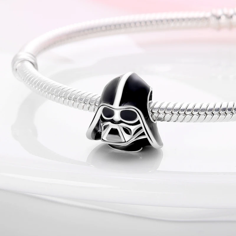 New Charm plata de ley 925 Silver Disney Star Warsries Mandalorian Helmet Charm Bead Fit Original brand bracelet Birthday Gift 4