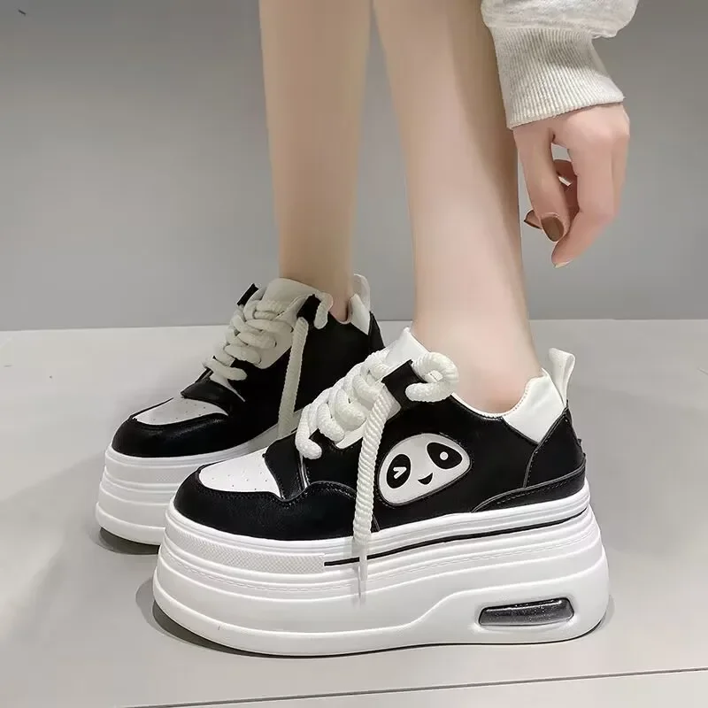 Chunky Women's Fashion Sneakers Trainers Casual Vulcanize Sport Shoes Casual Fashion Platform Sneaker baskets femme compensées