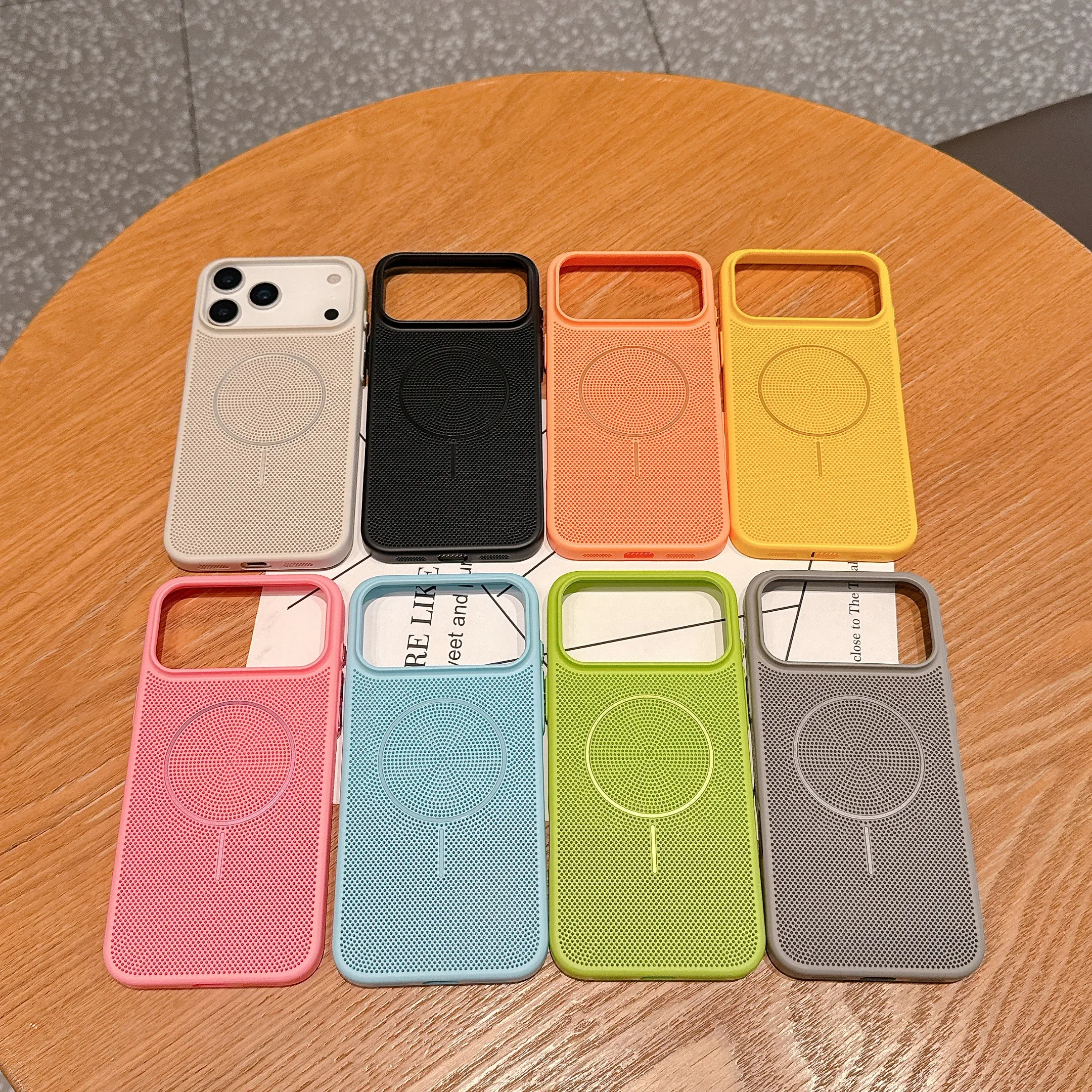Magnetic Cooling Heat Dissipation Phone Case with Breathable Back Cover