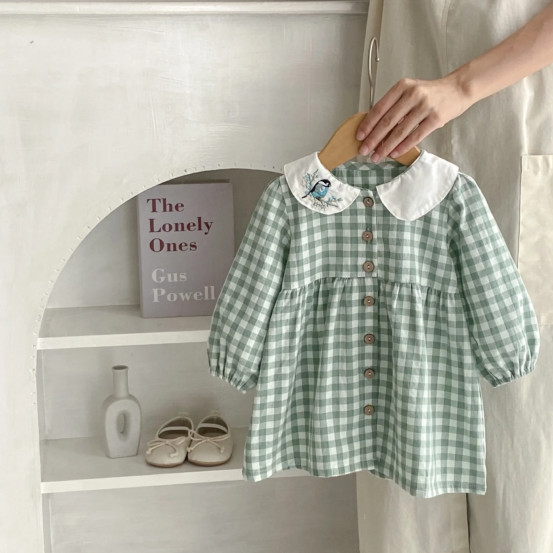 

Cute Autumn Baby Girls Dresses Green Plaid Bird Print Collar Patchwork Pleated Dresses Single Breasted Shirts Kids Outwears