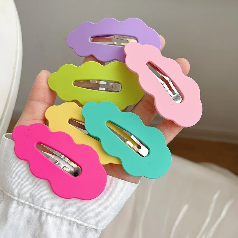 

2023 Spring Solid Color Oval Cloud Wave Hair Clips For Girl Children Simple Cute Basic Traceless Hairpin Fashion Accessories