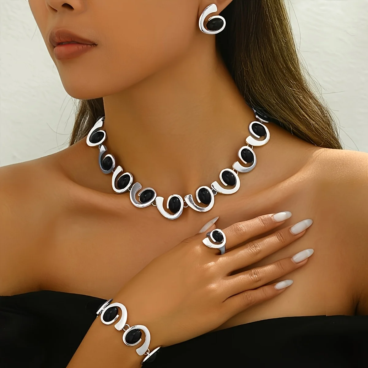 4pcs/ Set Silver Women Fashion Simple Necklace Earrings Bracelet Ring Set Geometric Oval Black Acrylic Inlay Spiral Splicing