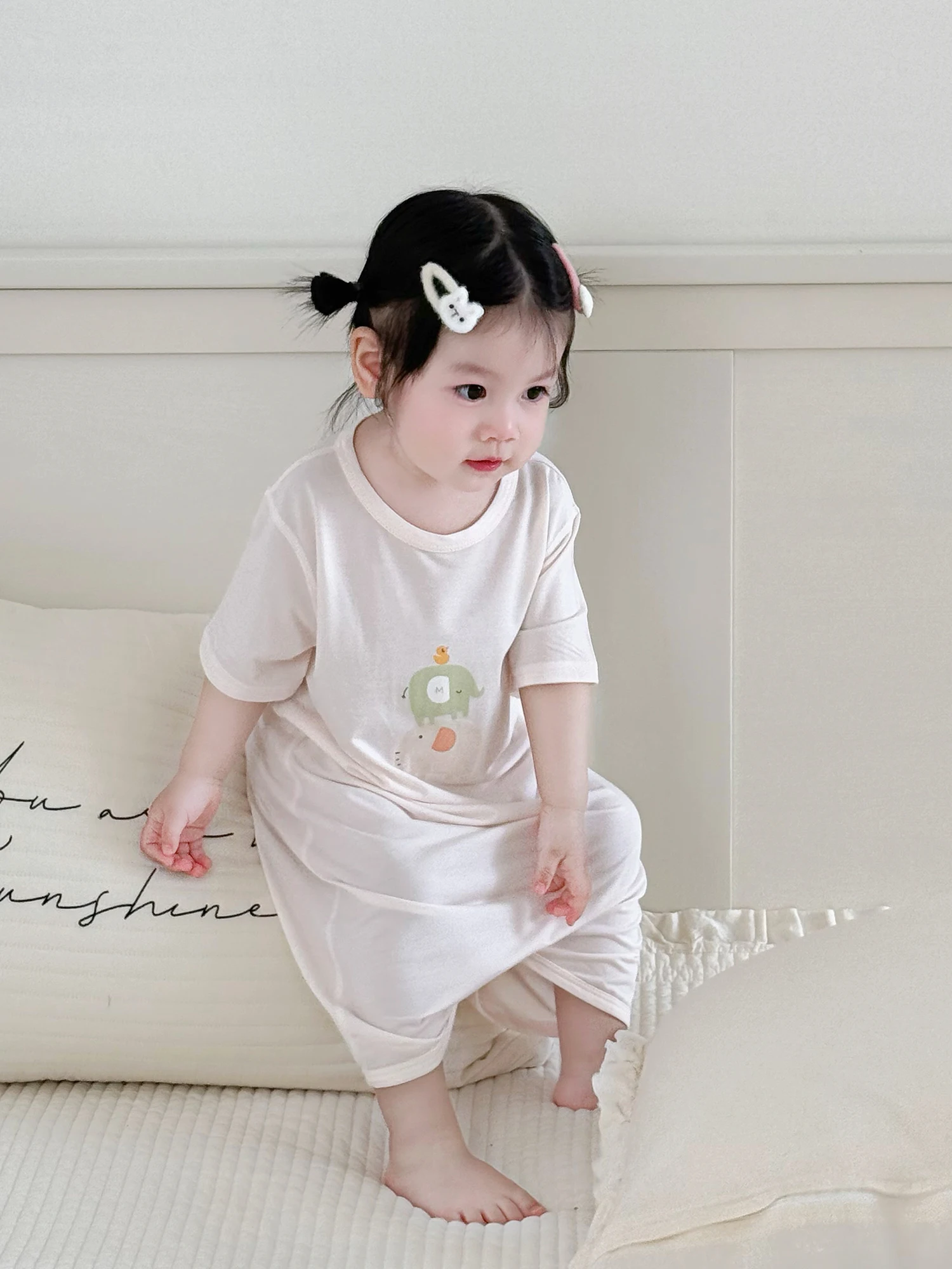  여름 잠옷 아이스 실크 모달 얇은 반팔 바디슈트 유니섹스  파자마 편안하고 통기성 좋은 홈웨어